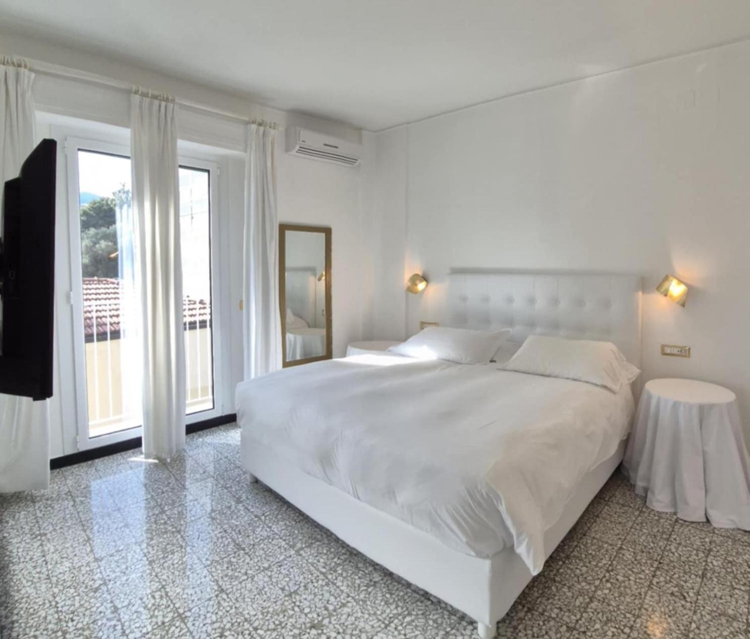 Eveline Portosole Hotel Sanremo Exterior foto